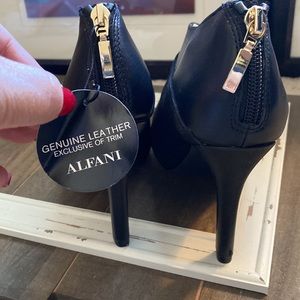 DONATED Alfani genuine leather heeled booties. Black. Size 7M. Brand new